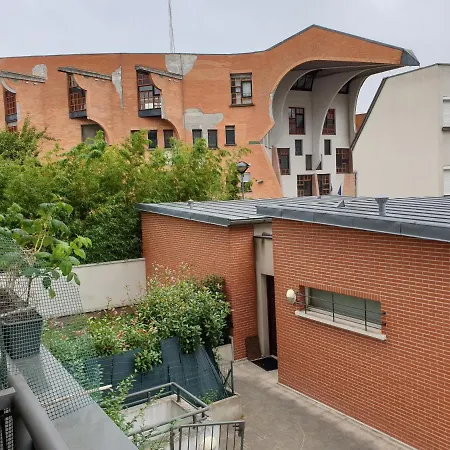 Spacieux Et Calme, Style Parisien, Toutes Commodites, Ideal Pour Un Sejour Authentique *