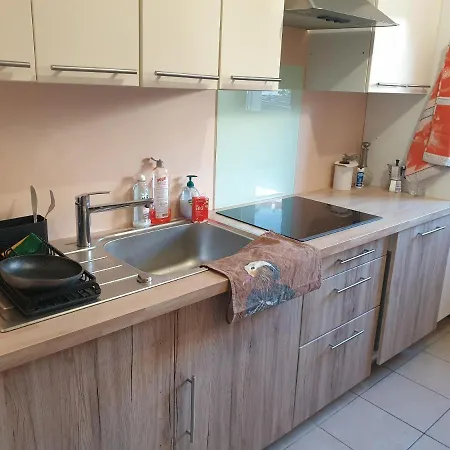 Spacieux Et Calme, Style Parisien, Toutes Commodites, Ideal Pour Un Sejour Authentique